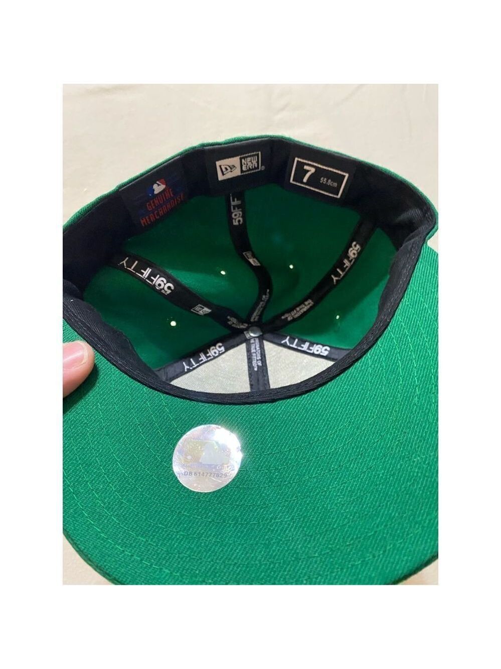 Boston Red Sox Hat - Picture 4 of 5
